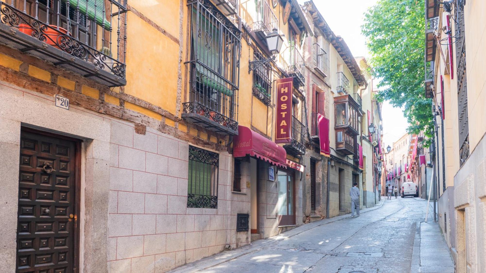 Hostal Alfonso XII By Toledo Ap — Photos 1